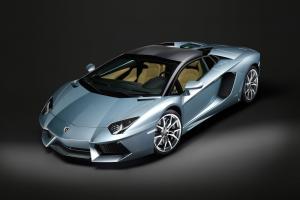 Lamborghini Aventador LP700-4 Roadster 2012 года